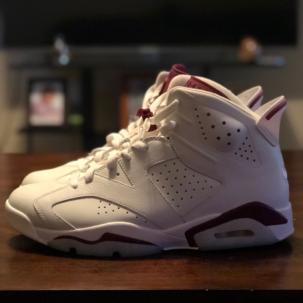 Jordan 6 Maroon